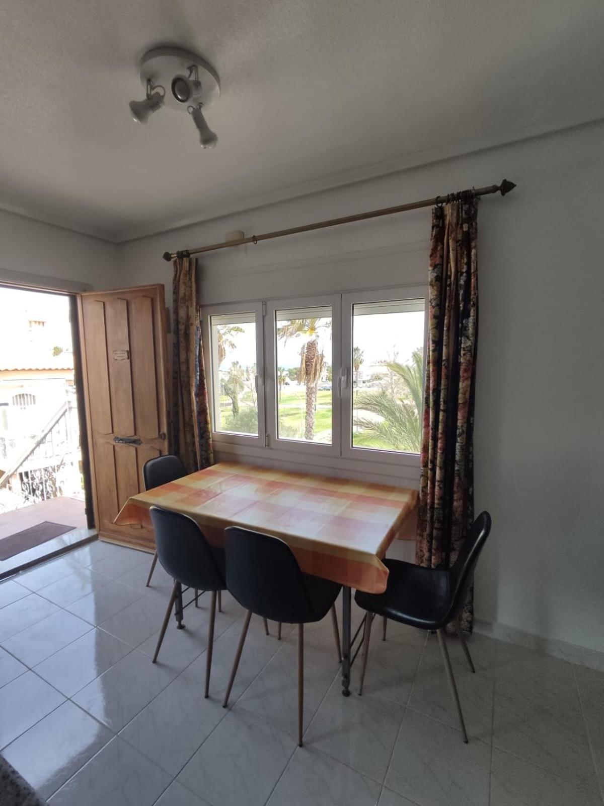 Schoenes Ruhiges Rooftop Apartment Mit Grosser Dachterrasse Torrevieja Exteriör bild
